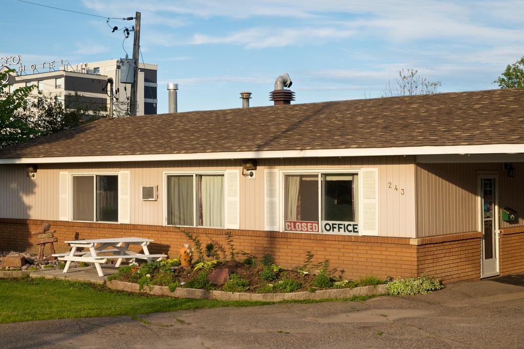 سولت سانت ماري Northlander Motel المظهر الخارجي الصورة